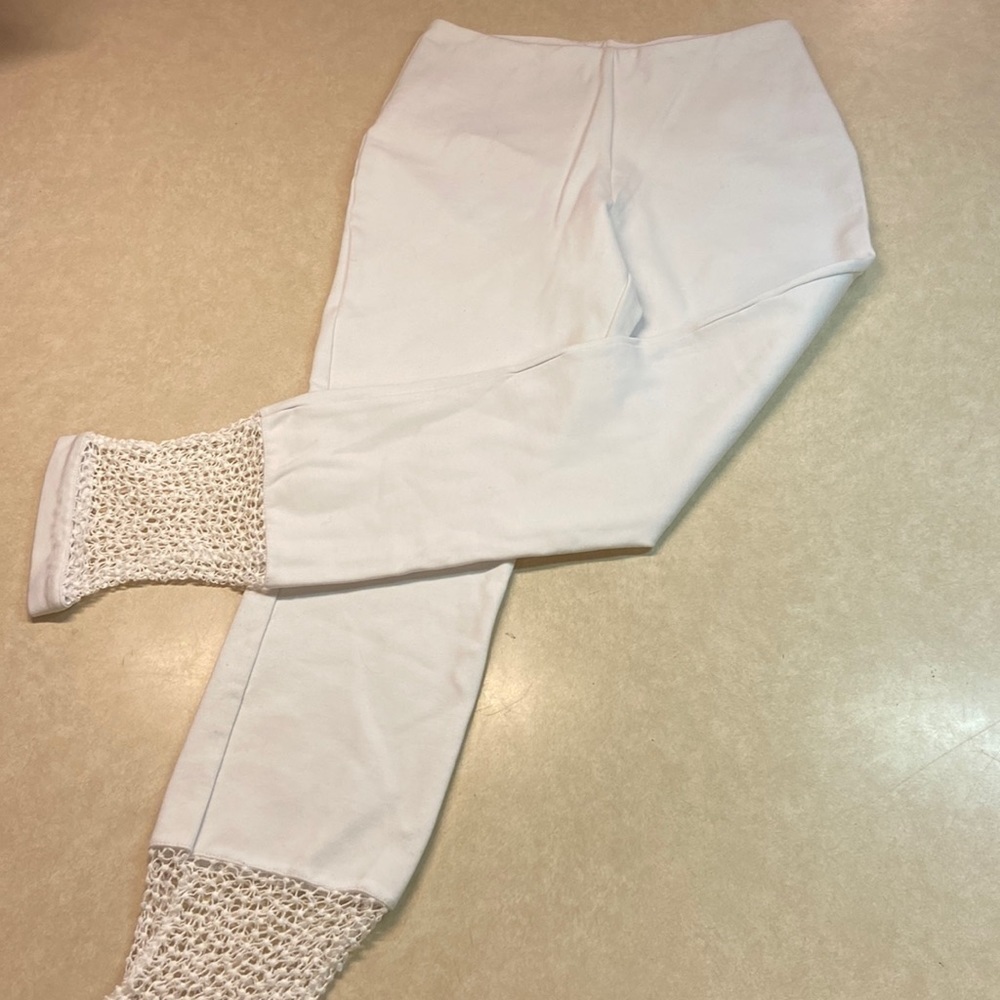 Lysse XS White Legging Rope-Like Lace Hem EUC Size XS